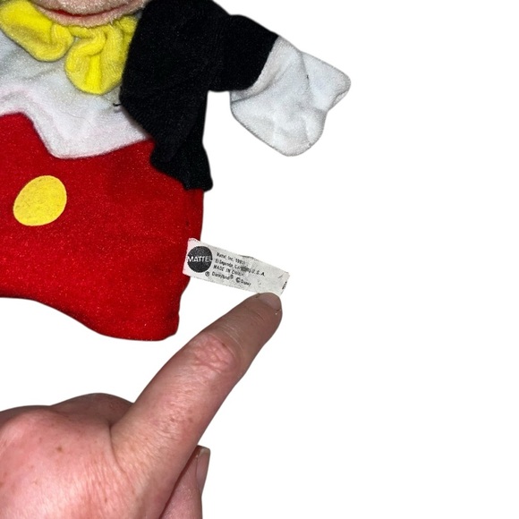 Vintage Mattel Disney world Mickey Mouse 9” hand puppet Disneyland like new - Picture 3 of 4